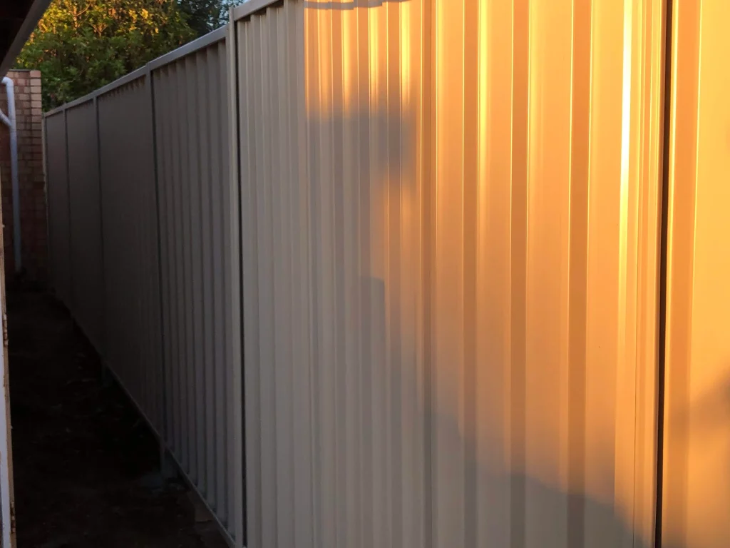 Paperbark Colour Good Neighbour Fence