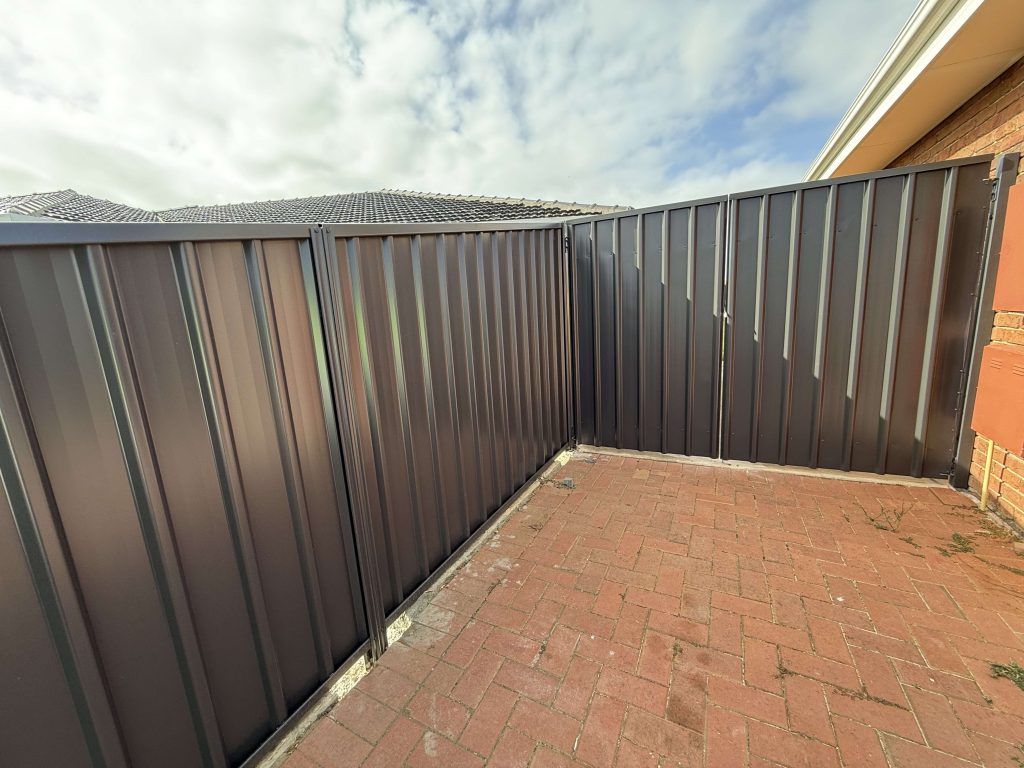 Colorbond double gates (1)